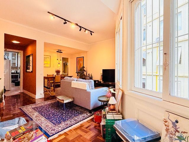 Apartamento com 79m², 2 dormitórios, 1 vaga, Independência em Porto Alegre