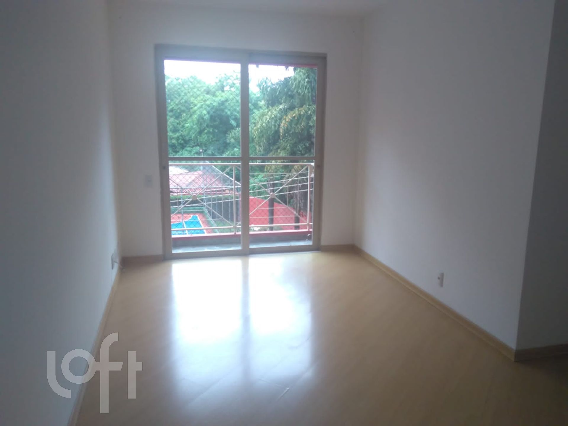 Apartamento à venda com 3 quartos, 61m² - Foto 1