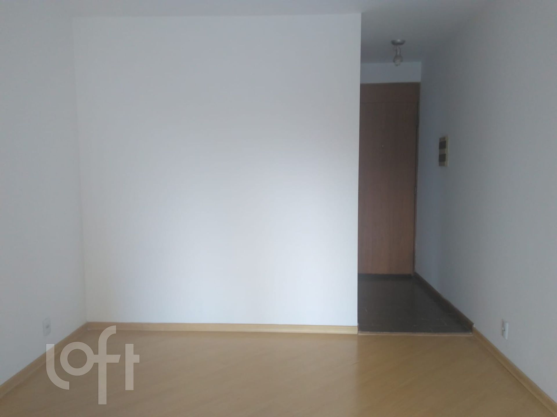 Apartamento à venda com 3 quartos, 61m² - Foto 2