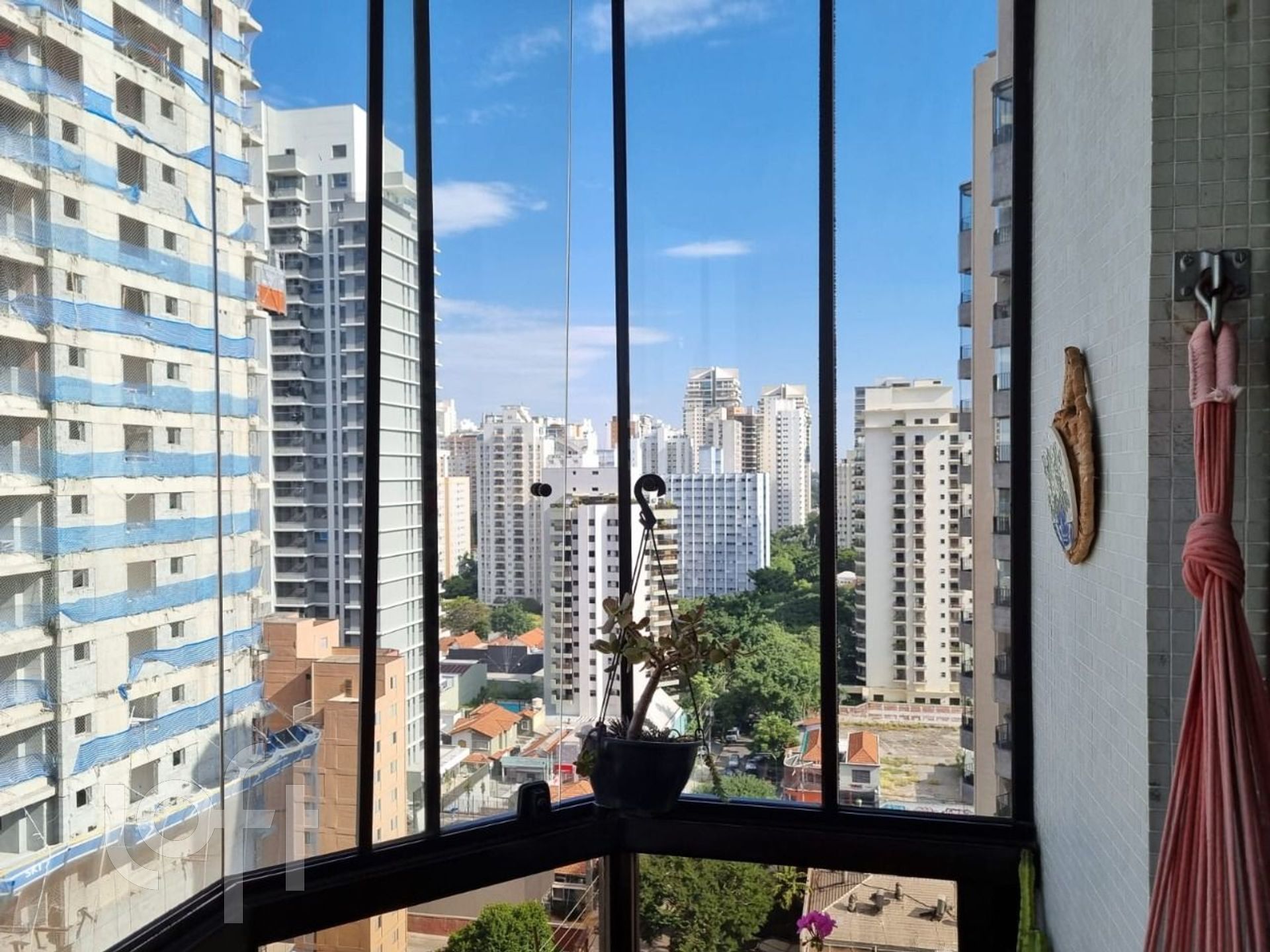 Apartamento à venda com 4 quartos, 186m² - Foto 10