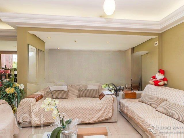 Apartamento com 138m², 3 dormitórios, 1 suíte, 2 vagas, Três Figueiras em Porto Alegre