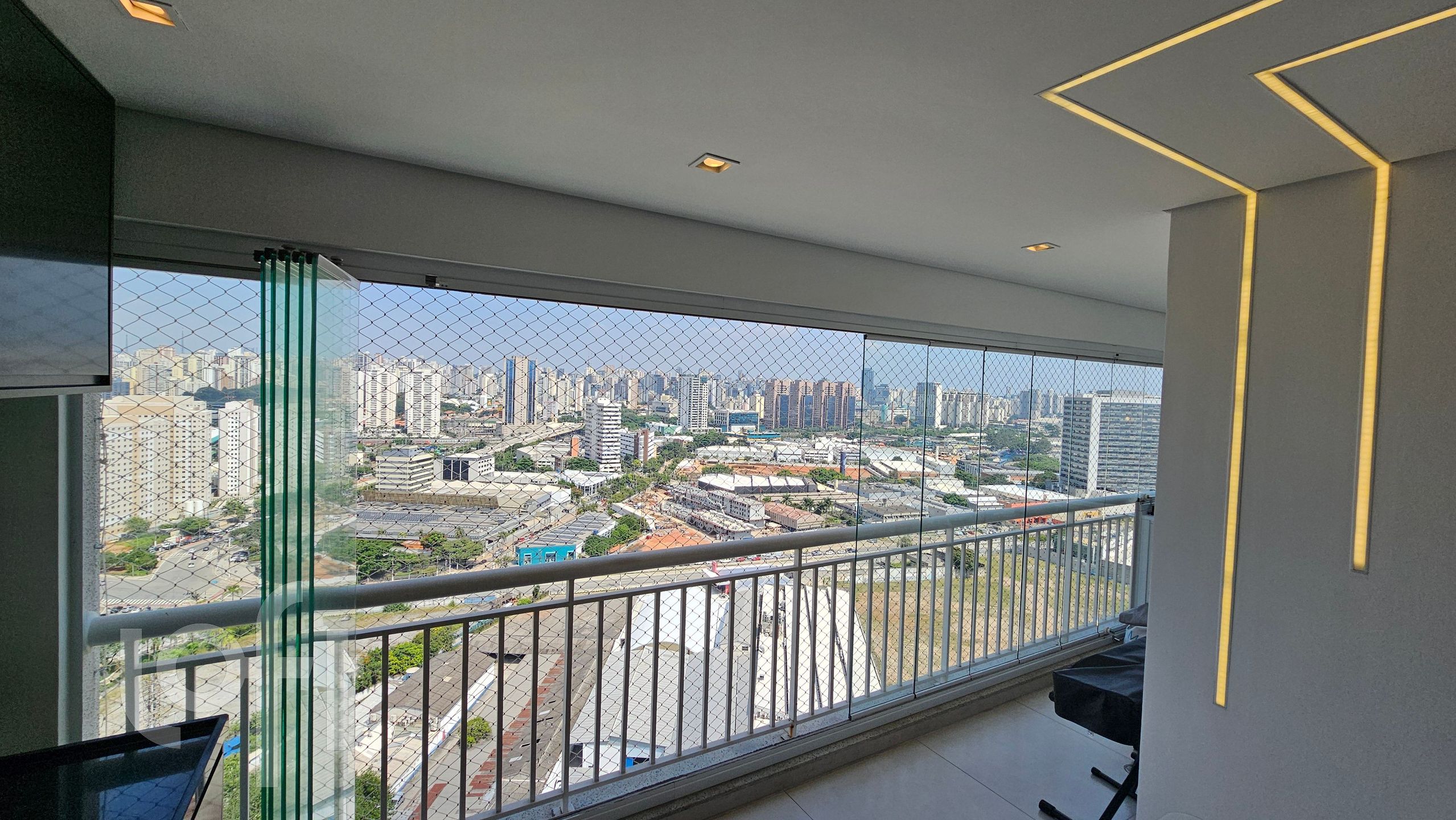 Apartamento à venda com 3 quartos, 100m² - Foto 6