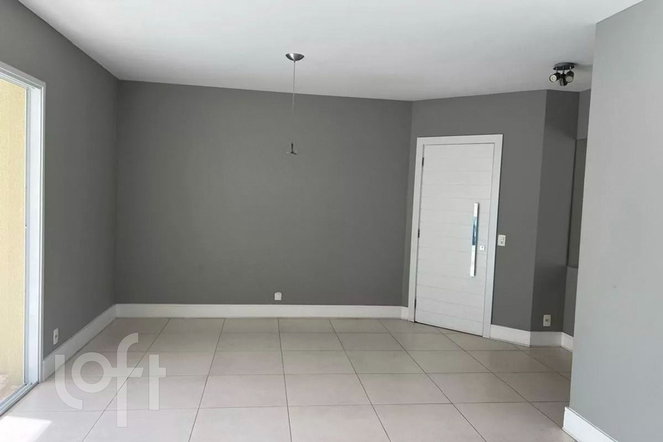 Apartamento à venda com 3 quartos, 125m² - Foto 2