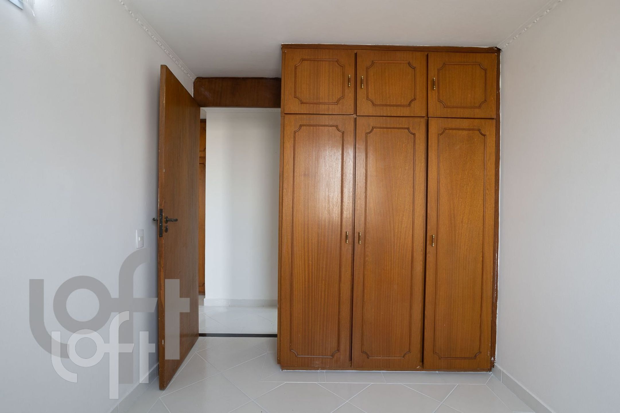 Apartamento à venda com 2 quartos, 75m² - Foto 5