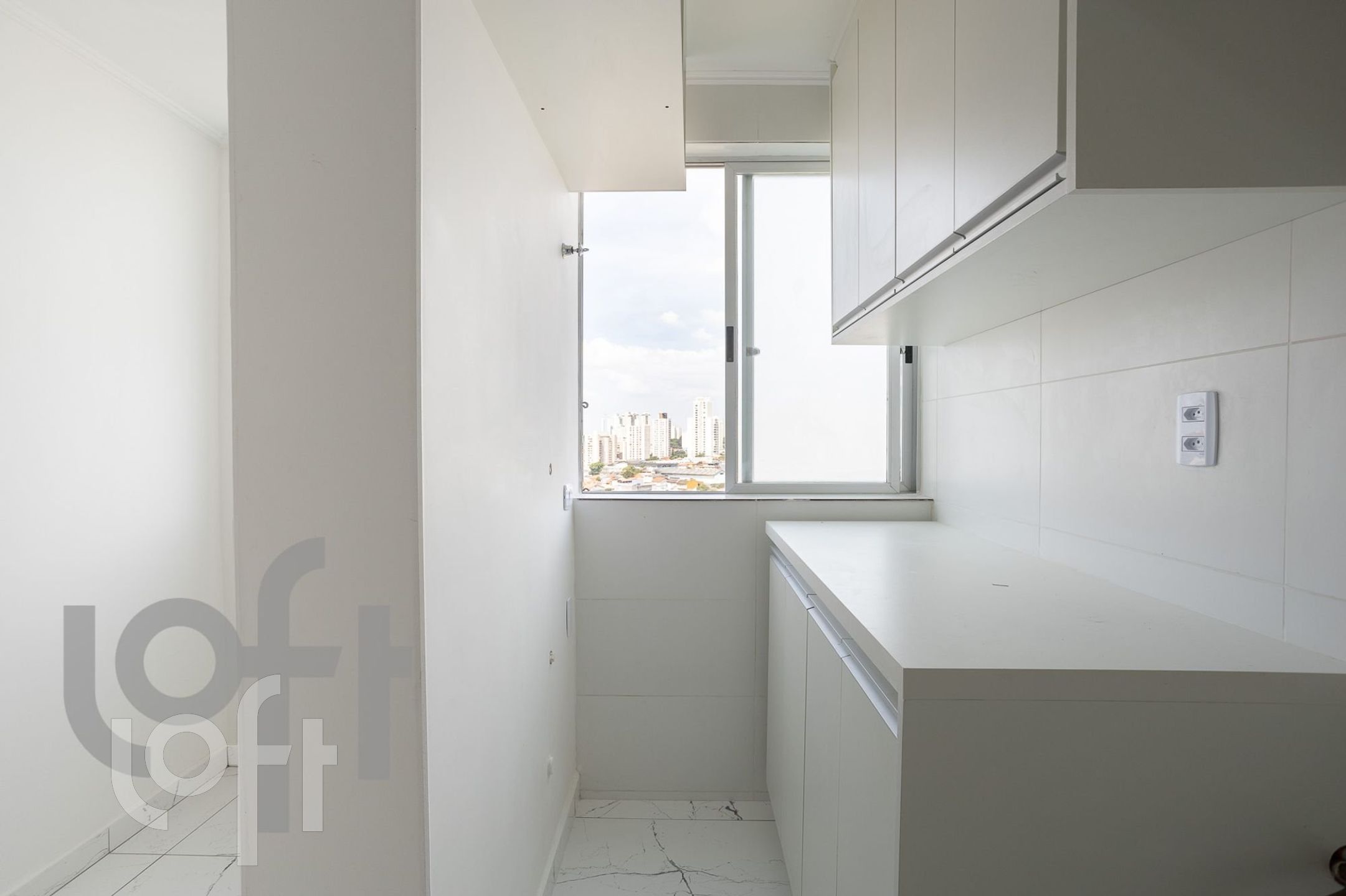 Apartamento à venda com 2 quartos, 75m² - Foto 16