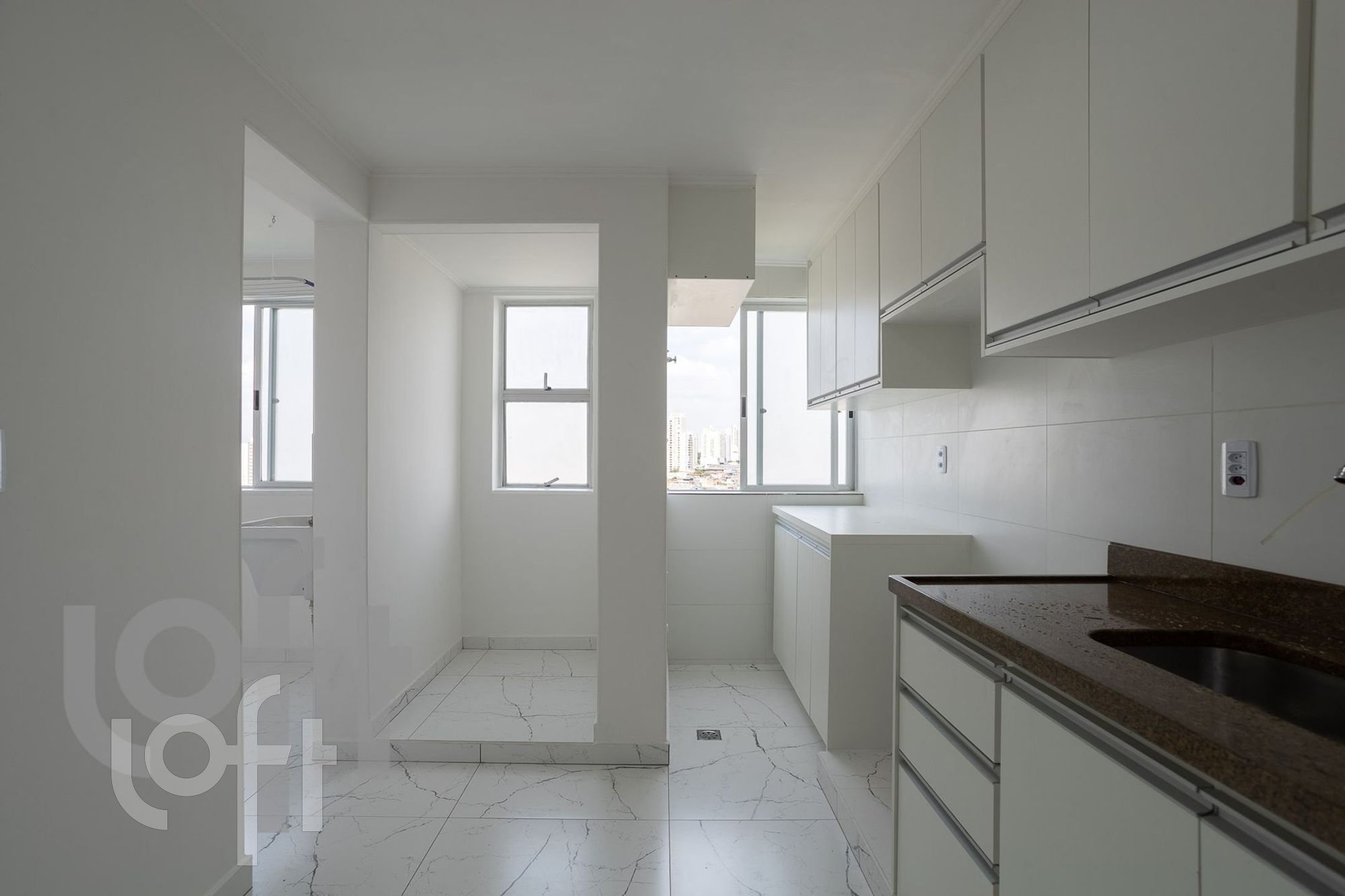 Apartamento à venda com 2 quartos, 75m² - Foto 20