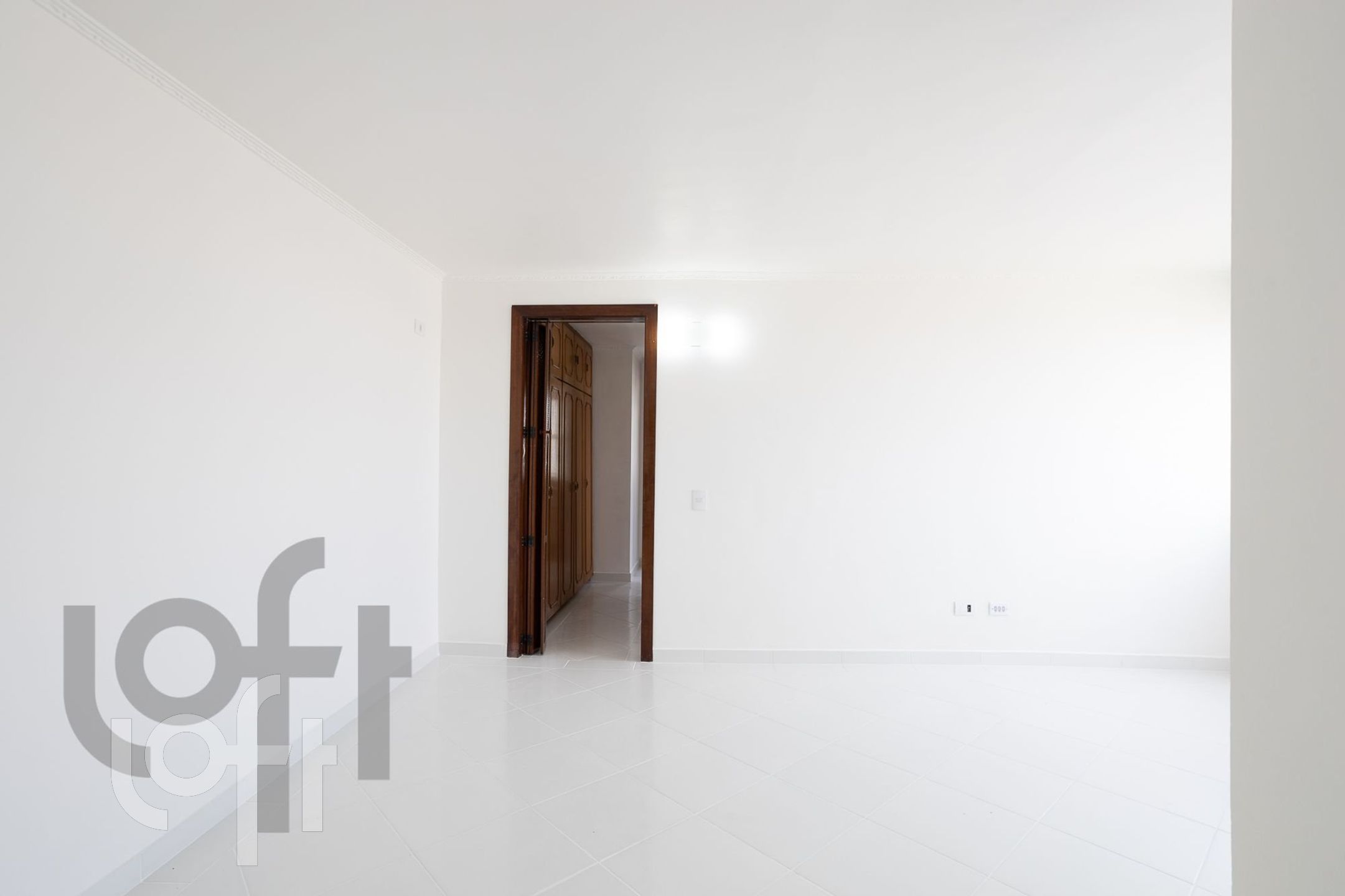 Apartamento à venda com 2 quartos, 75m² - Foto 12