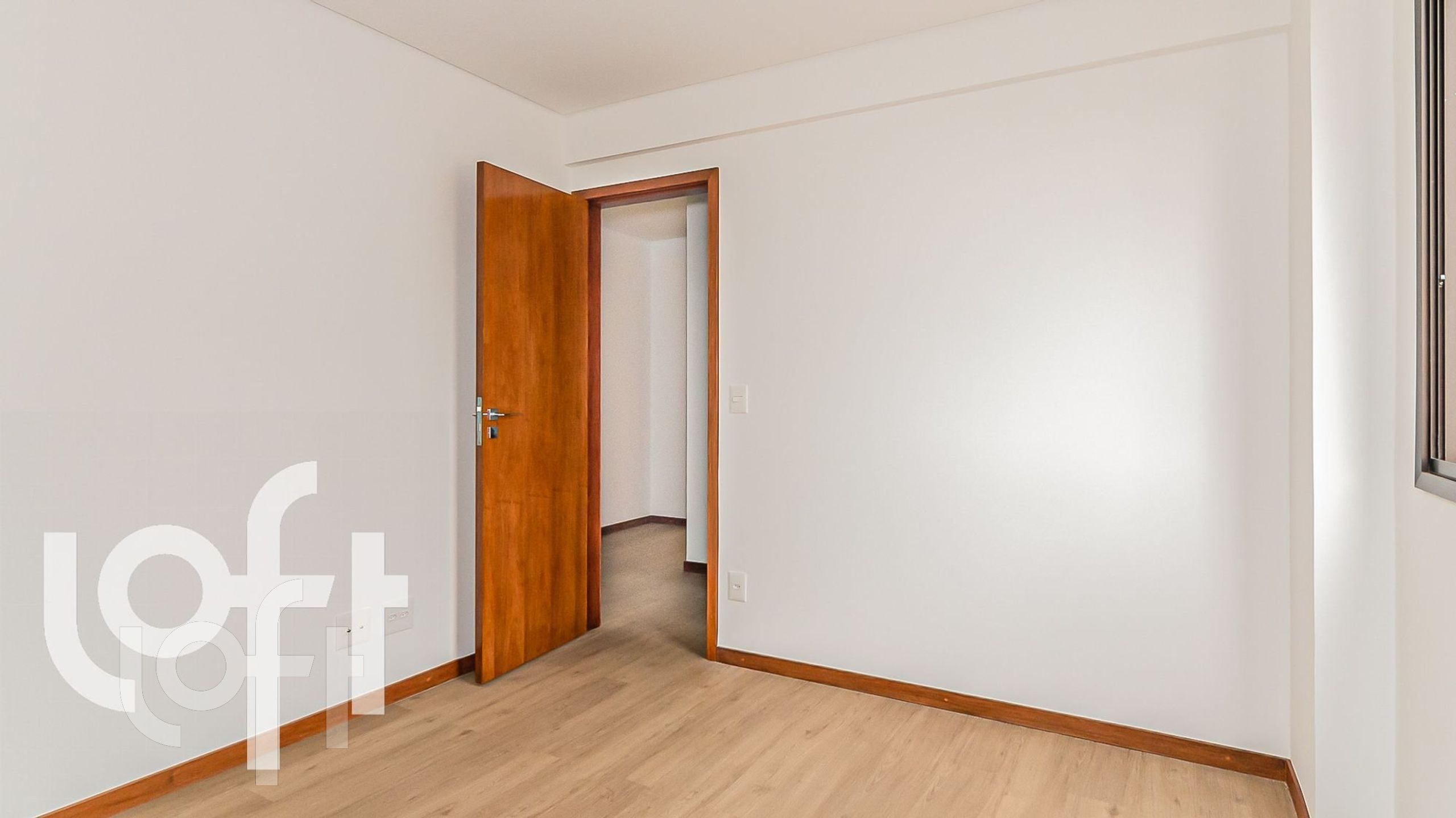 Apartamento à venda com 4 quartos, 135m² - Foto 9