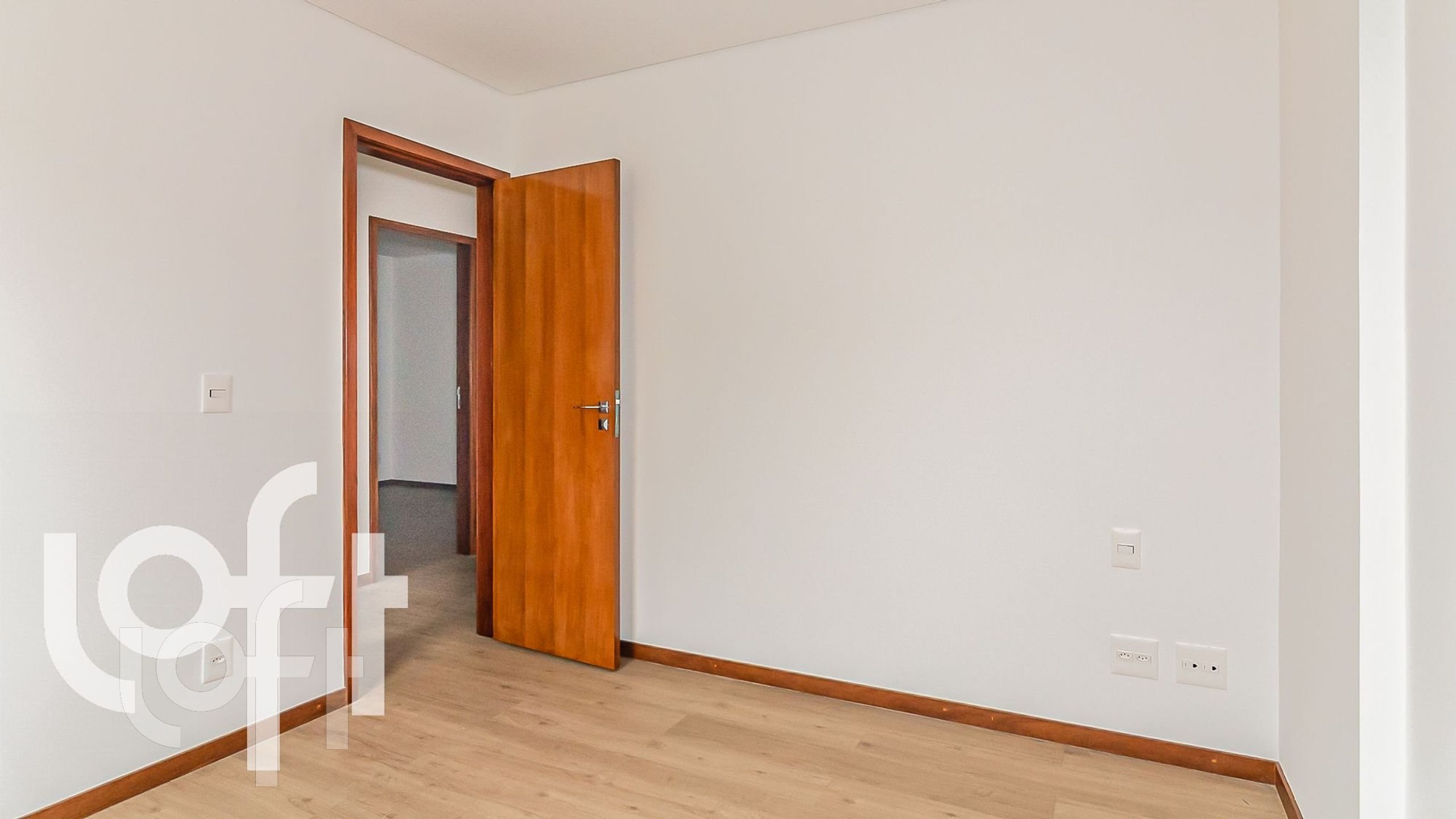 Apartamento à venda com 4 quartos, 135m² - Foto 10