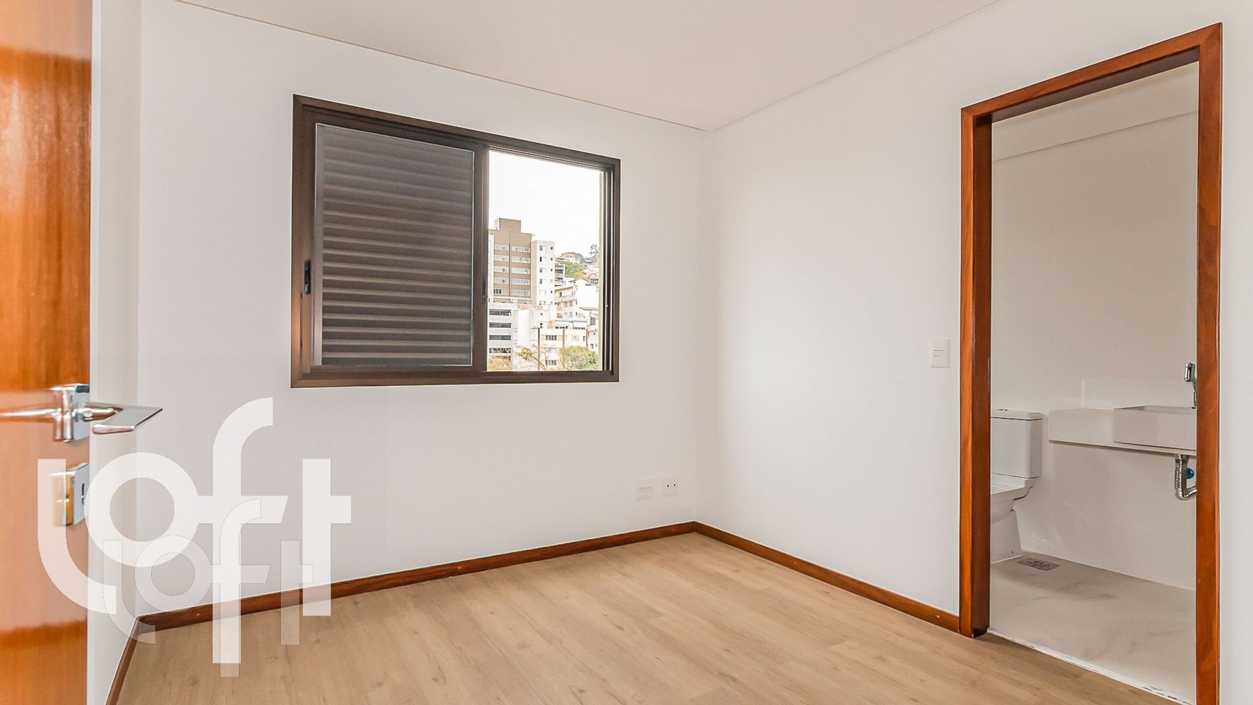 Apartamento à venda com 4 quartos, 135m² - Foto 5