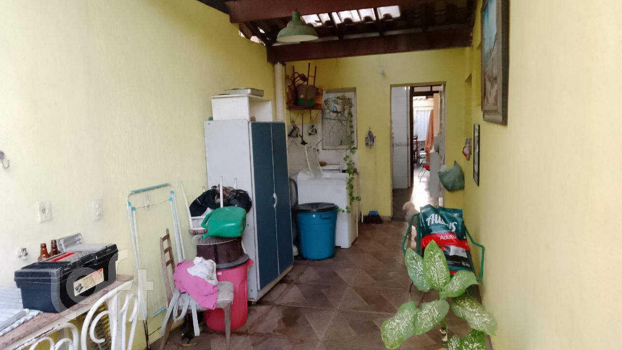 Casa à venda com 2 quartos, 100m² - Foto 10