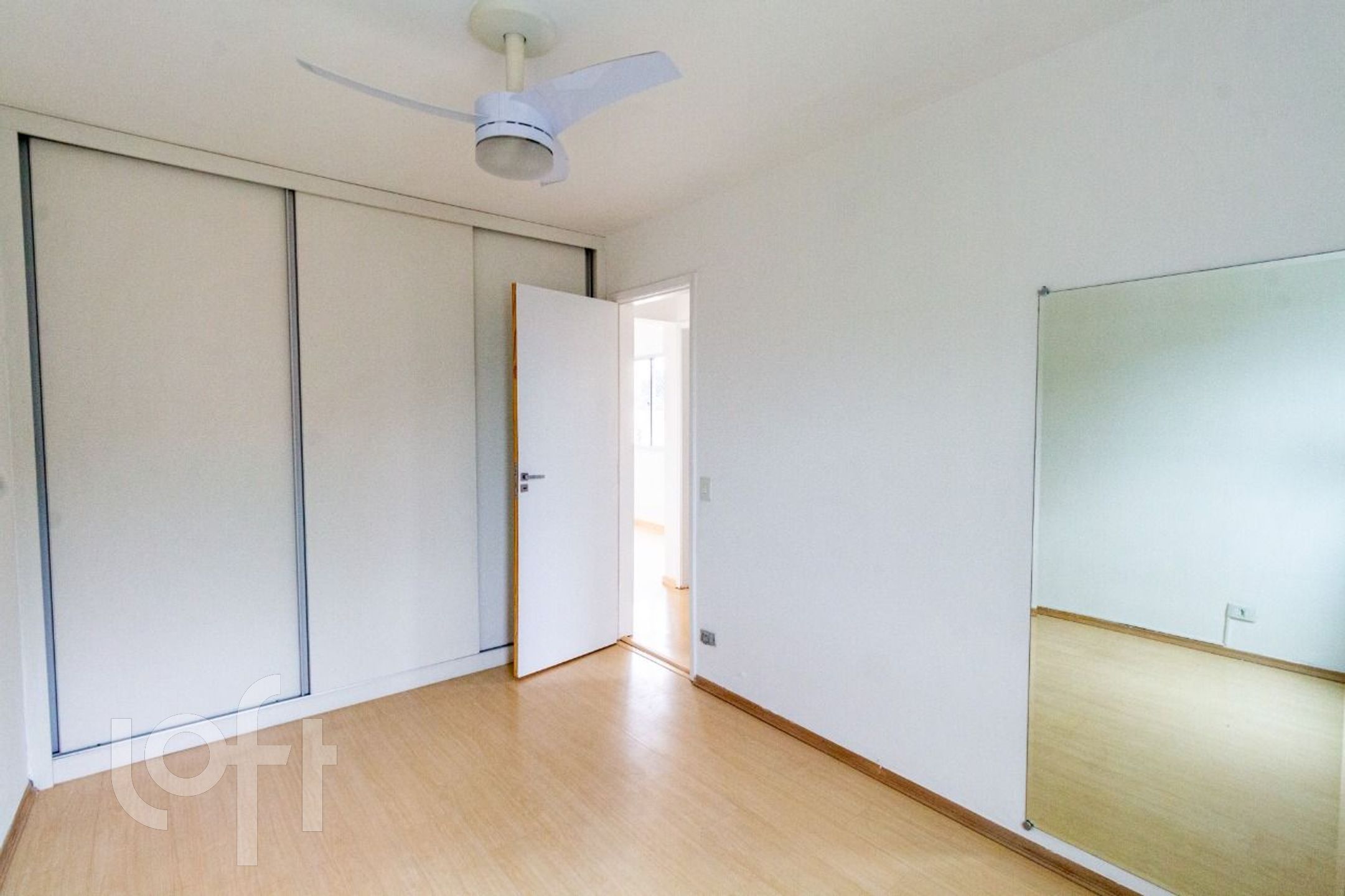 Apartamento à venda com 2 quartos, 63m² - Foto 16