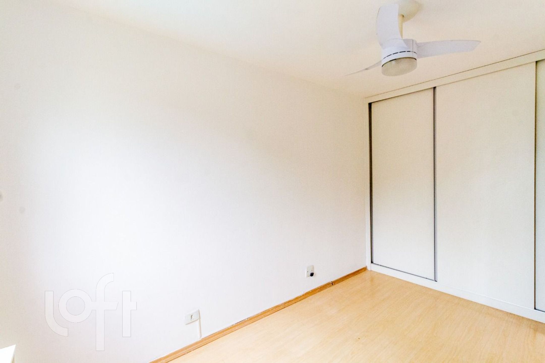 Apartamento à venda com 2 quartos, 63m² - Foto 15