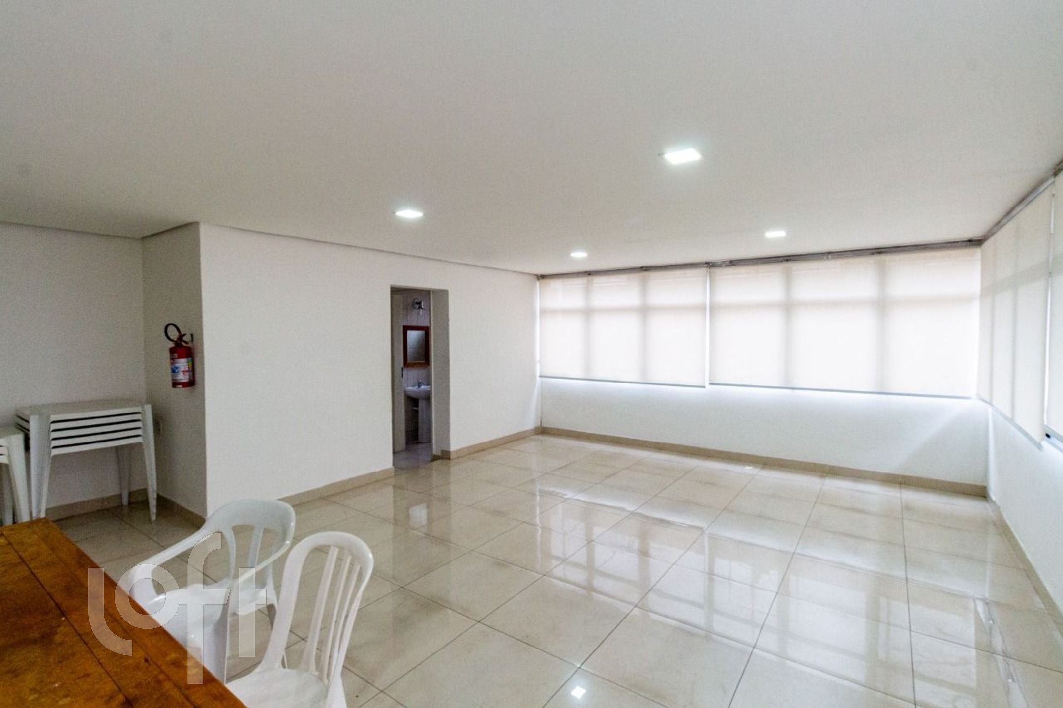 Apartamento à venda com 2 quartos, 63m² - Foto 24