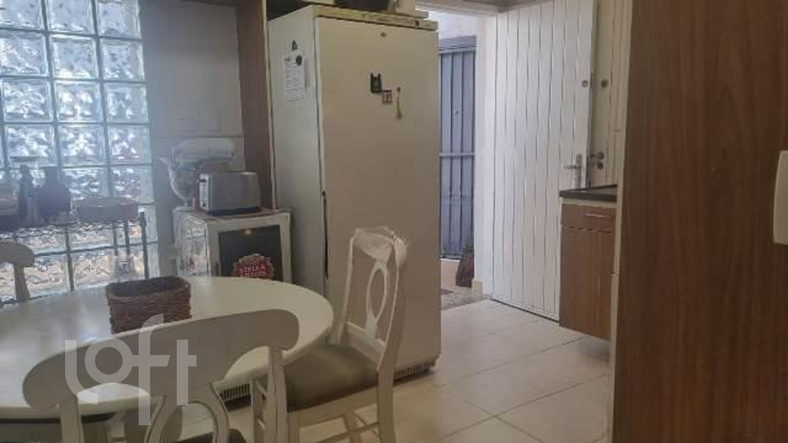 Casa à venda com 3 quartos, 150m² - Foto 4