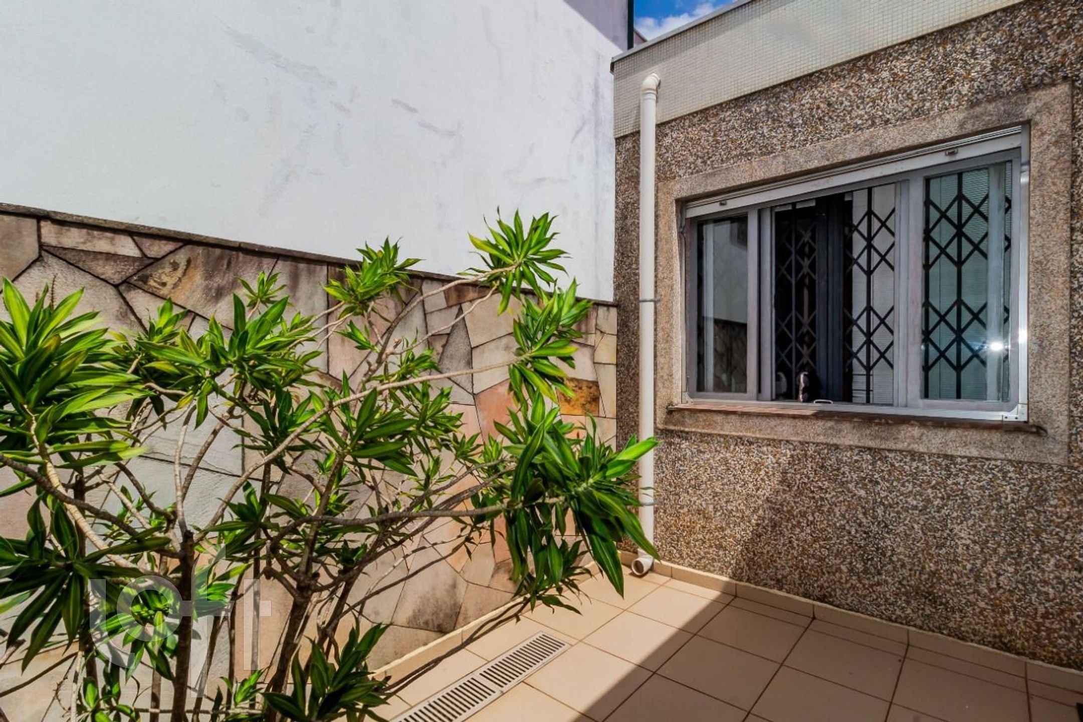 Casa à venda com 3 quartos, 336m² - Foto 13