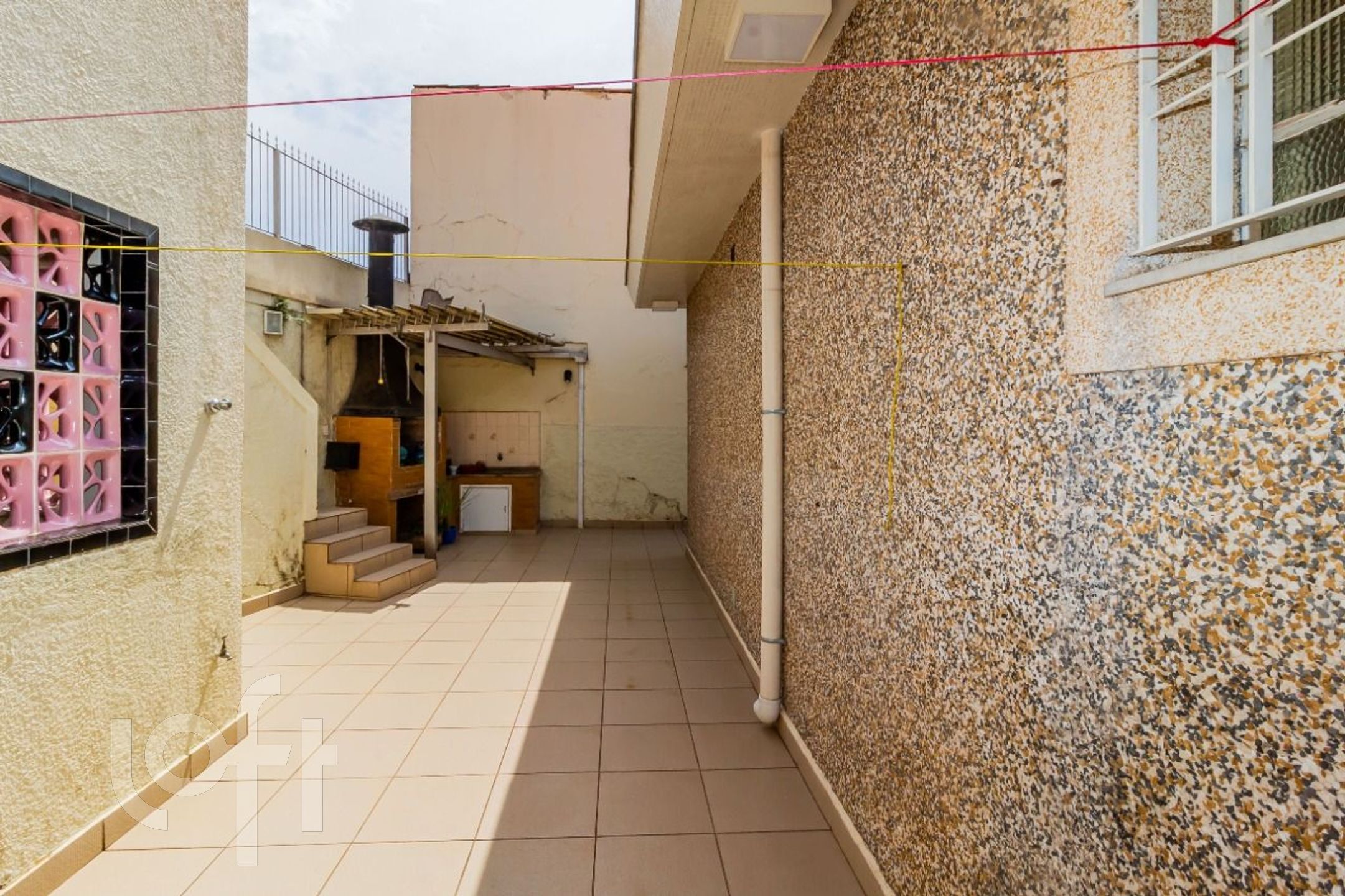 Casa à venda com 3 quartos, 336m² - Foto 20