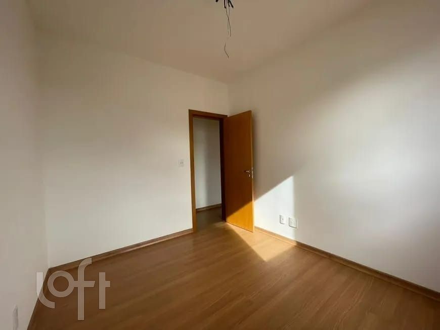 Apartamento à venda com 4 quartos, 194m² - Foto 7