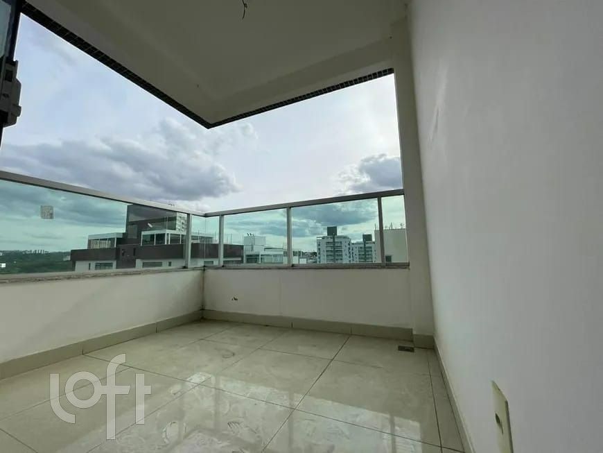 Apartamento à venda com 4 quartos, 194m² - Foto 14