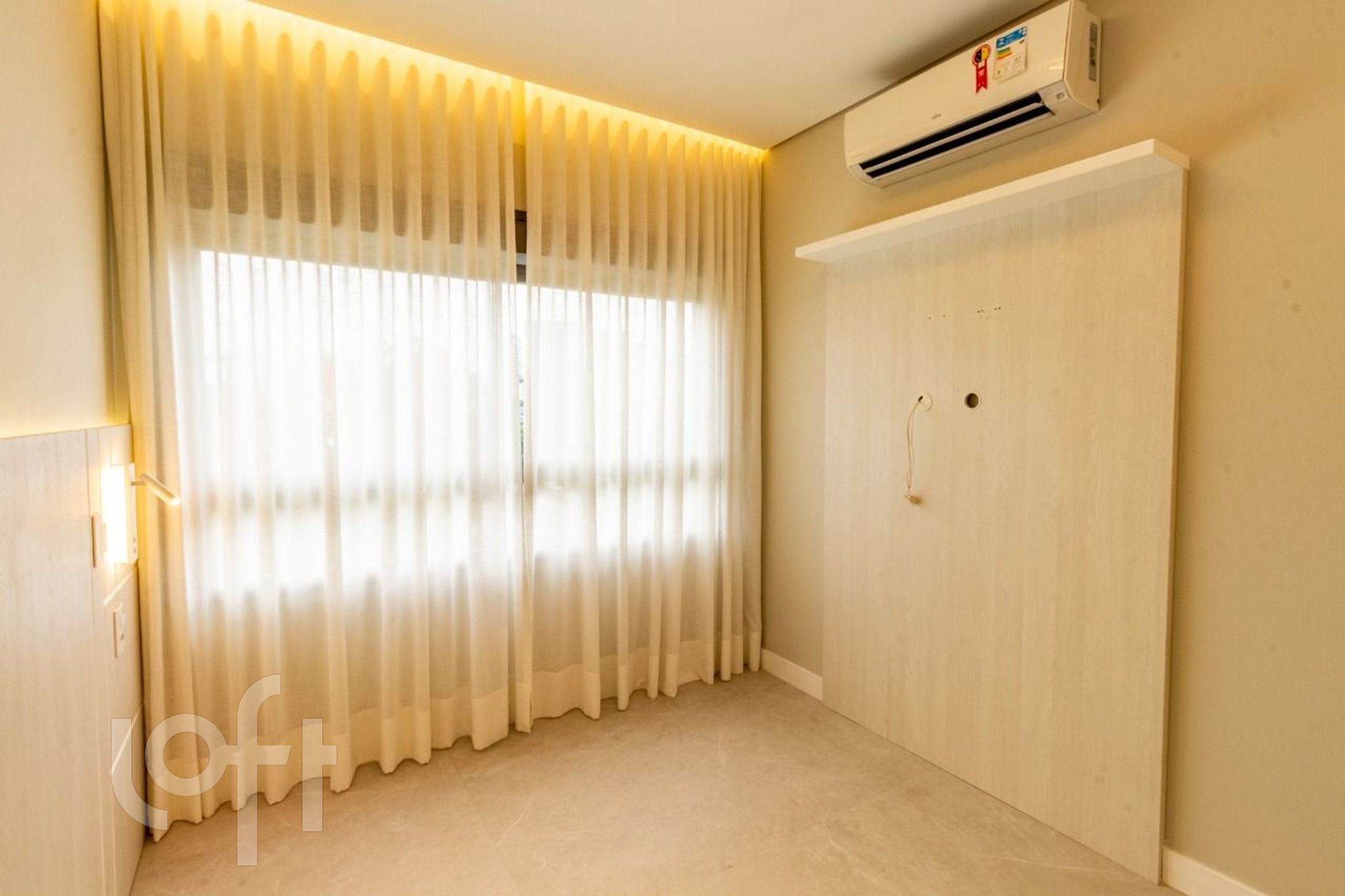 Apartamento à venda com 2 quartos, 77m² - Foto 12