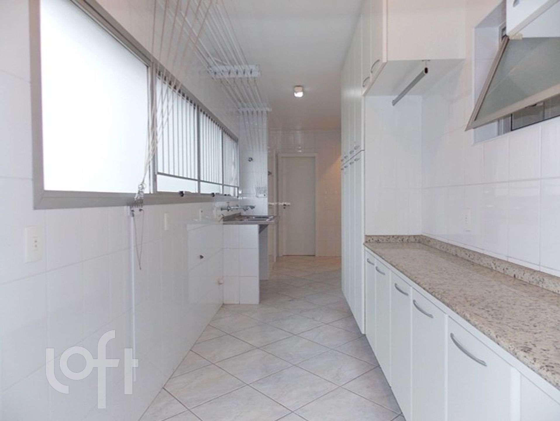 Apartamento à venda com 4 quartos, 240m² - Foto 13