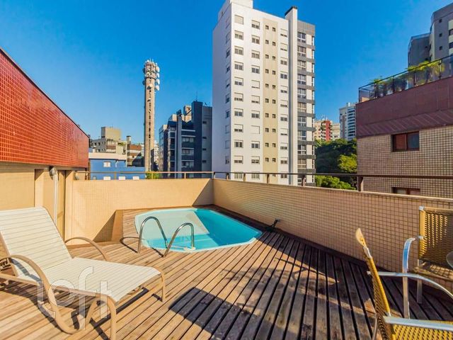 Apartamento com 501m², 3 dormitórios, 3 suítes, 4 vagas, Bela Vista em Porto Alegre