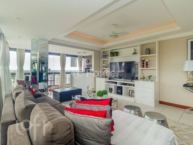 Apartamento com 128m², 3 dormitórios, 1 suíte, 2 vagas, Menino Deus em Porto Alegre