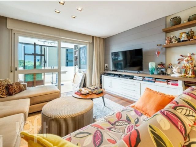 Apartamento com 145m², 3 dormitórios, 1 suíte, 1 vaga, Independência em Porto Alegre