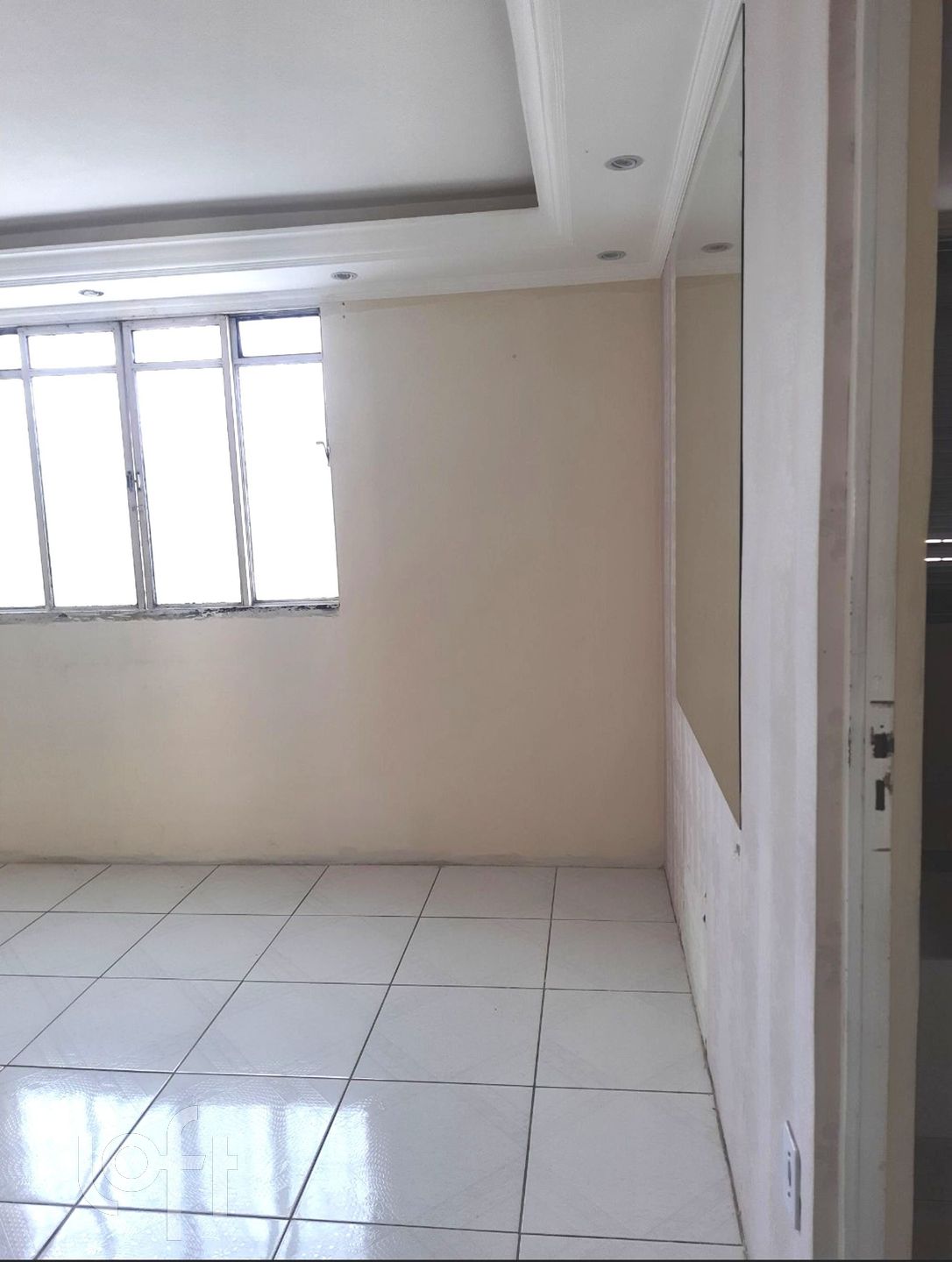 Apartamento à venda com 2 quartos, 46m² - Foto 1