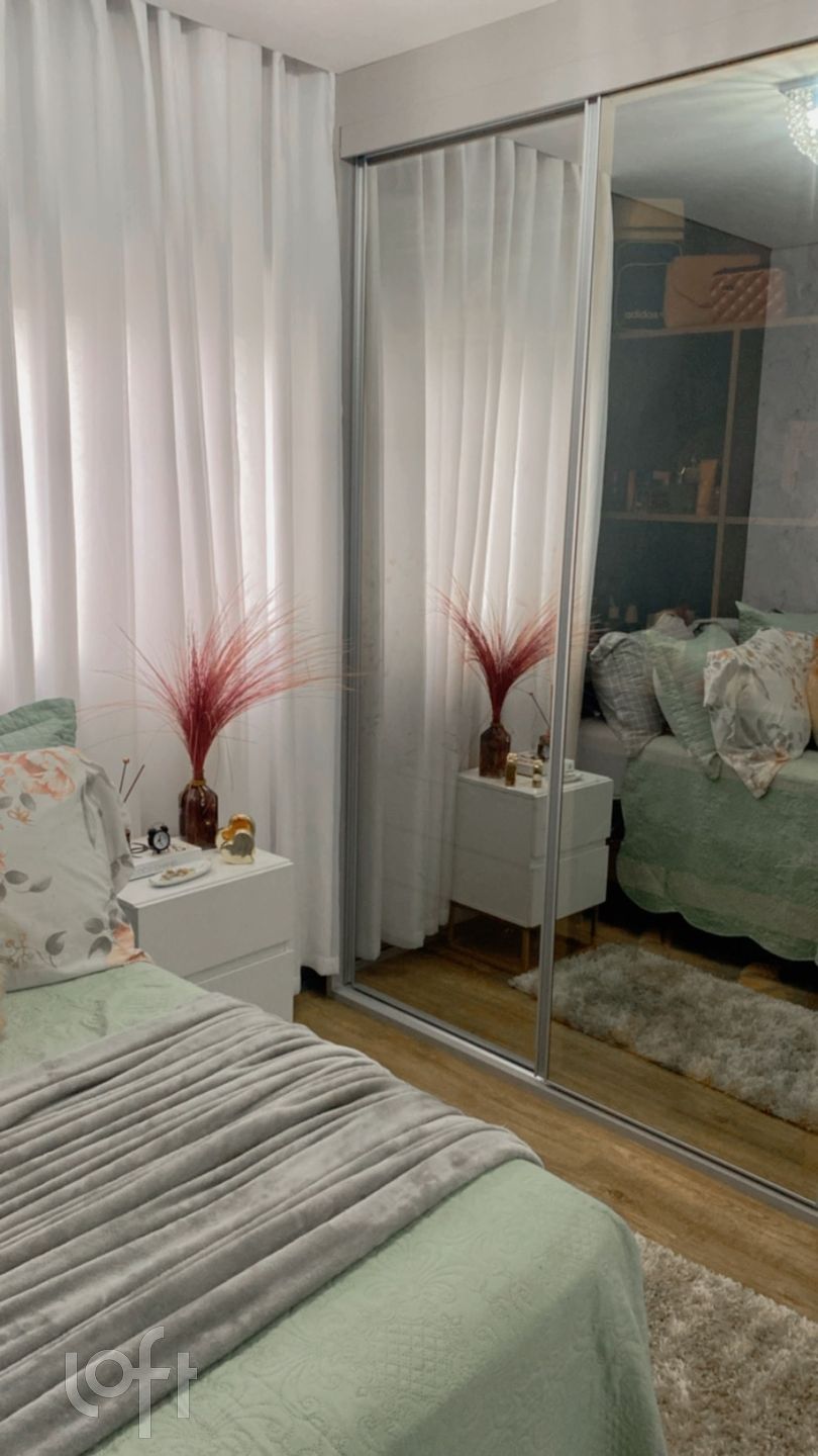 Apartamento à venda com 2 quartos, 68m² - Foto 3