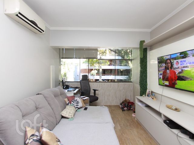 Apartamento com 121m², 1 dormitório, 2 vagas, Floresta em Porto Alegre
