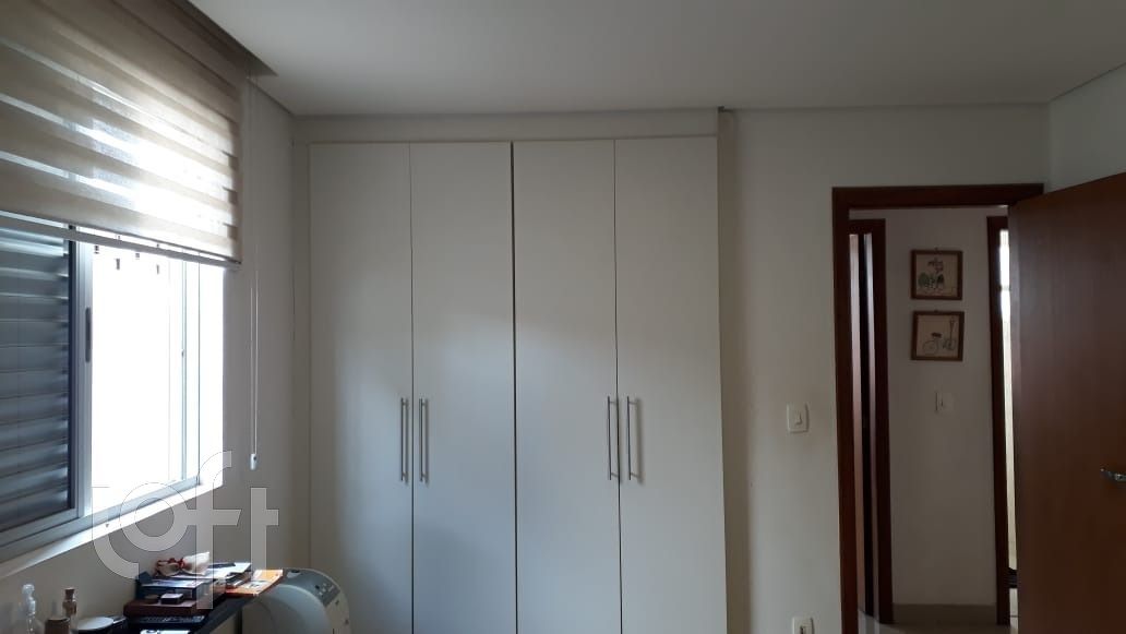 Apartamento à venda com 3 quartos, 107m² - Foto 8