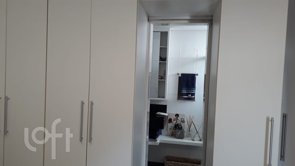 Apartamento à venda com 3 quartos, 107m² - Foto 7