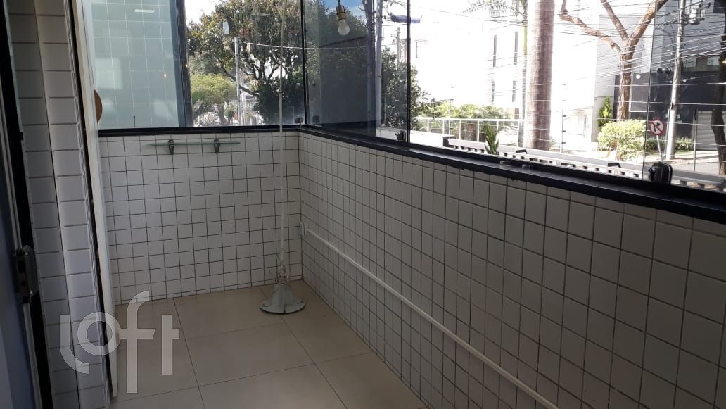 Apartamento à venda com 3 quartos, 107m² - Foto 4