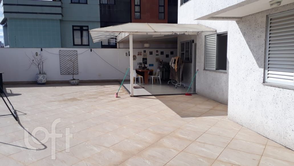 Apartamento à venda com 3 quartos, 107m² - Foto 18