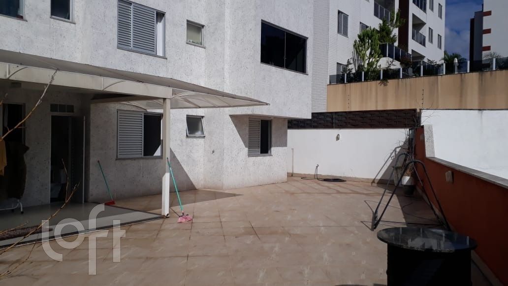 Apartamento à venda com 3 quartos, 107m² - Foto 19