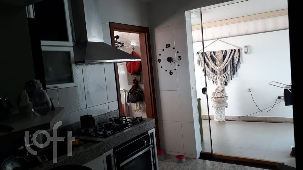 Apartamento à venda com 3 quartos, 107m² - Foto 13