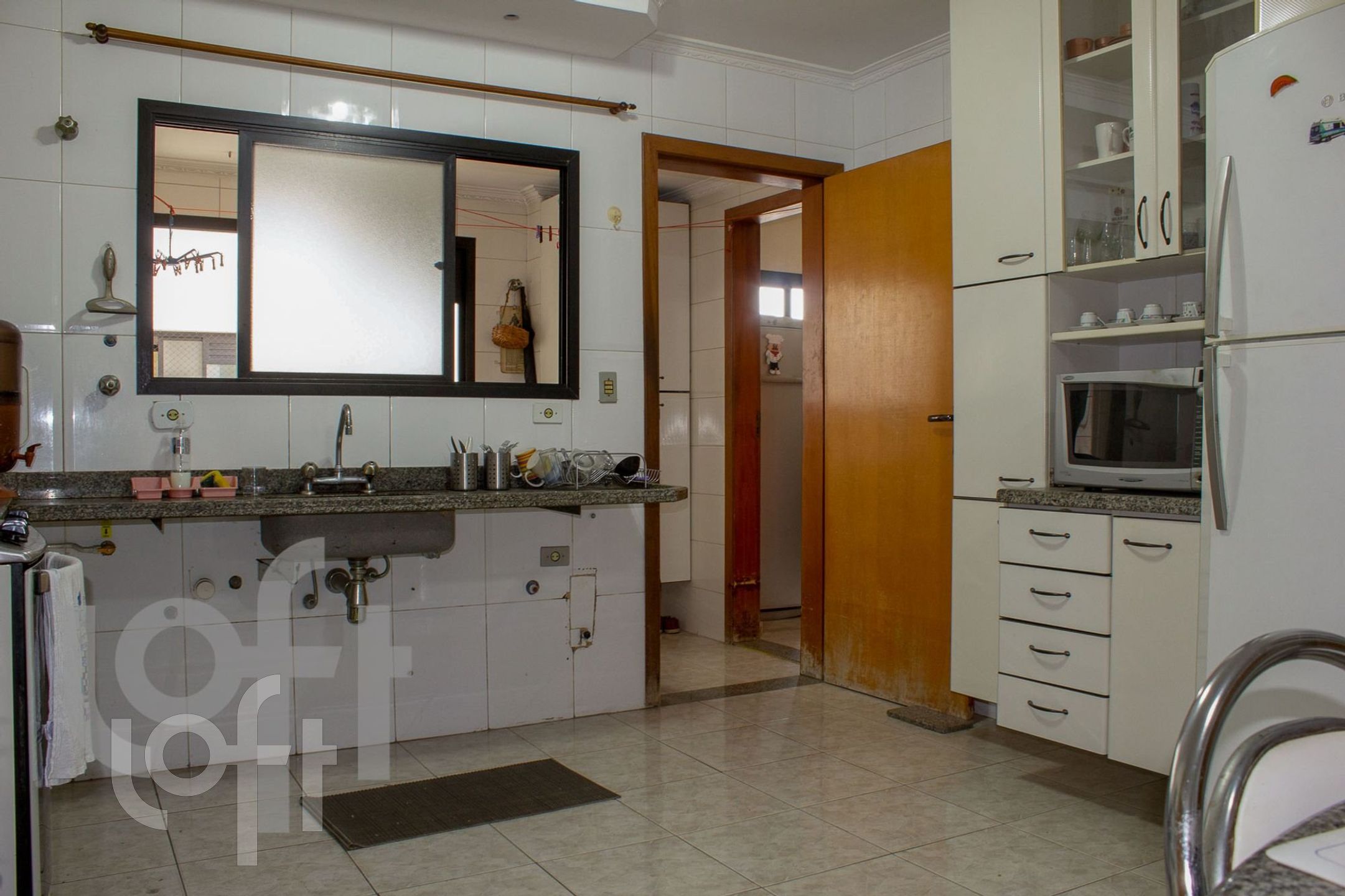 Apartamento à venda com 3 quartos, 140m² - Foto 25