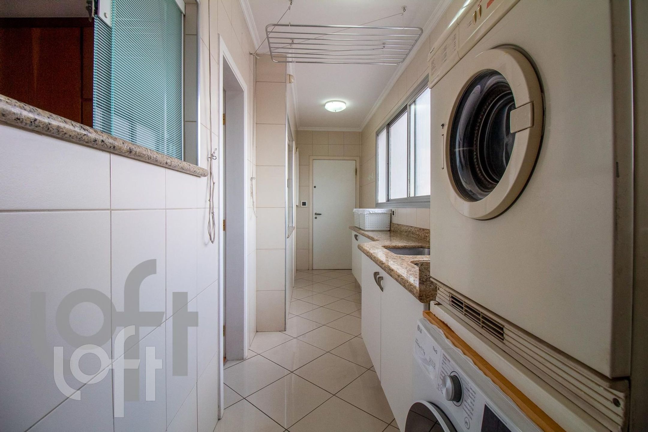 Apartamento à venda com 4 quartos, 222m² - Foto 43