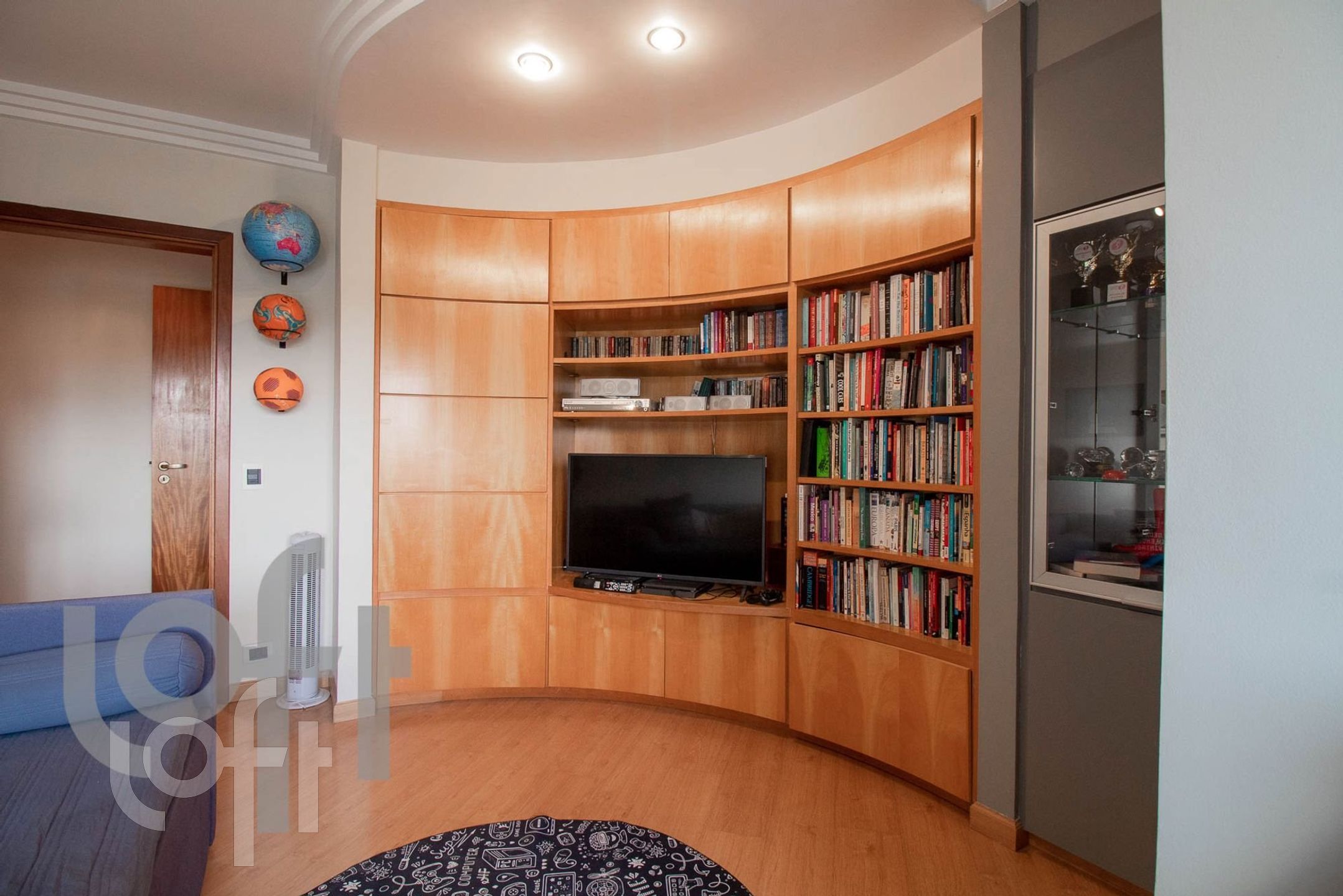 Apartamento à venda com 4 quartos, 222m² - Foto 6