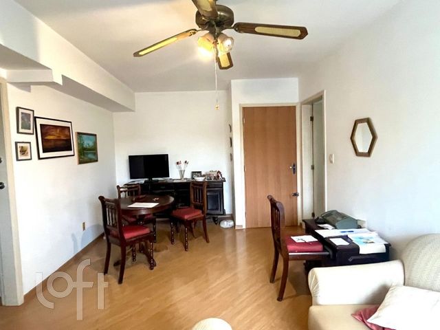 Apartamento com 72m², 2 dormitórios, 1 vaga, Cidade Baixa em Porto Alegre