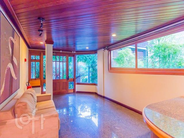 Apartamento com 88m², 2 dormitórios, 1 suíte, 2 vagas, Bela Vista em Porto Alegre