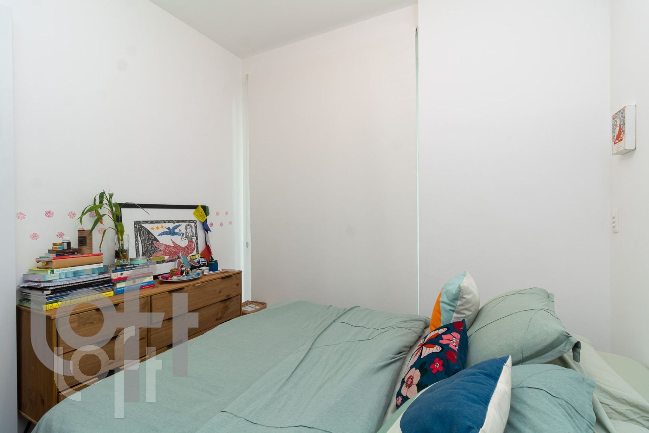 Apartamento à venda com 1 quarto, 40m² - Foto 2