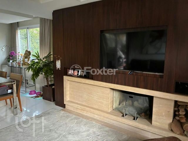 Apartamento com 137m², 3 dormitórios, 3 suítes, 2 vagas, Petrópolis em Porto Alegre
