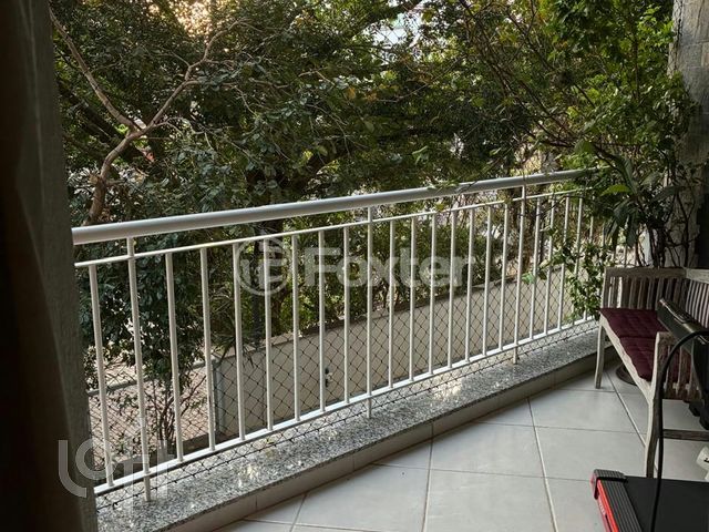 Apartamento com 137m², 3 dormitórios, 3 suítes, 2 vagas, Petrópolis em Porto Alegre