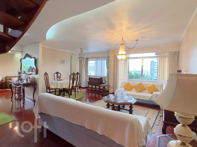 Apartamento com 200m², 3 dormitórios, 2 suítes, 3 vagas, Boa Vista em Porto Alegre