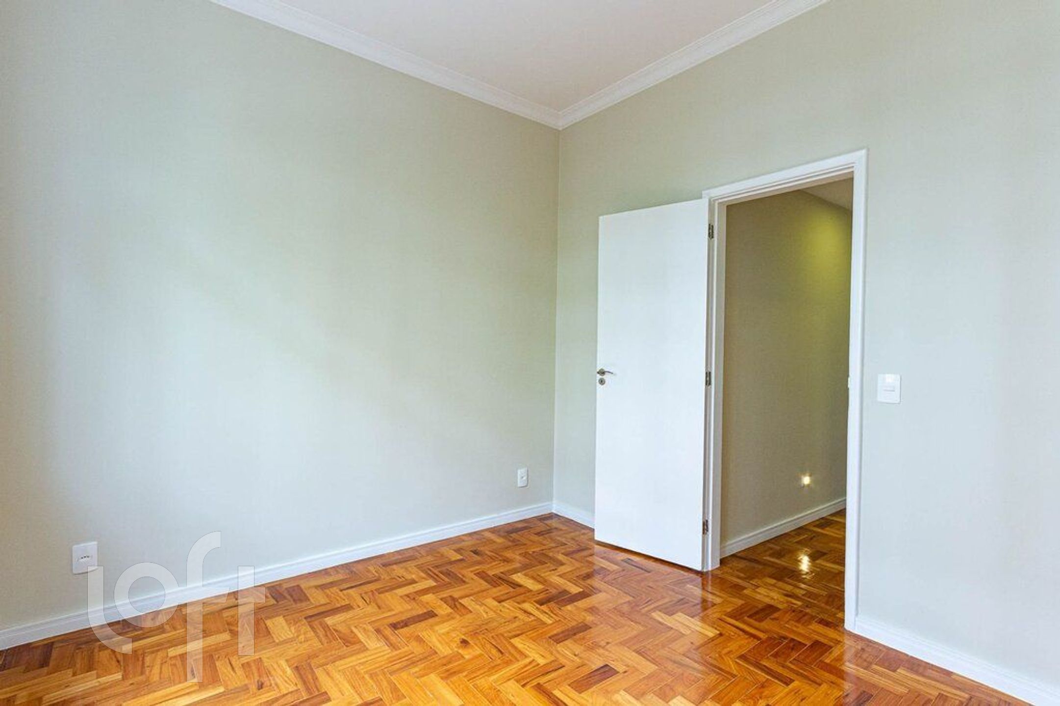 Apartamento à venda com 2 quartos, 77m² - Foto 6