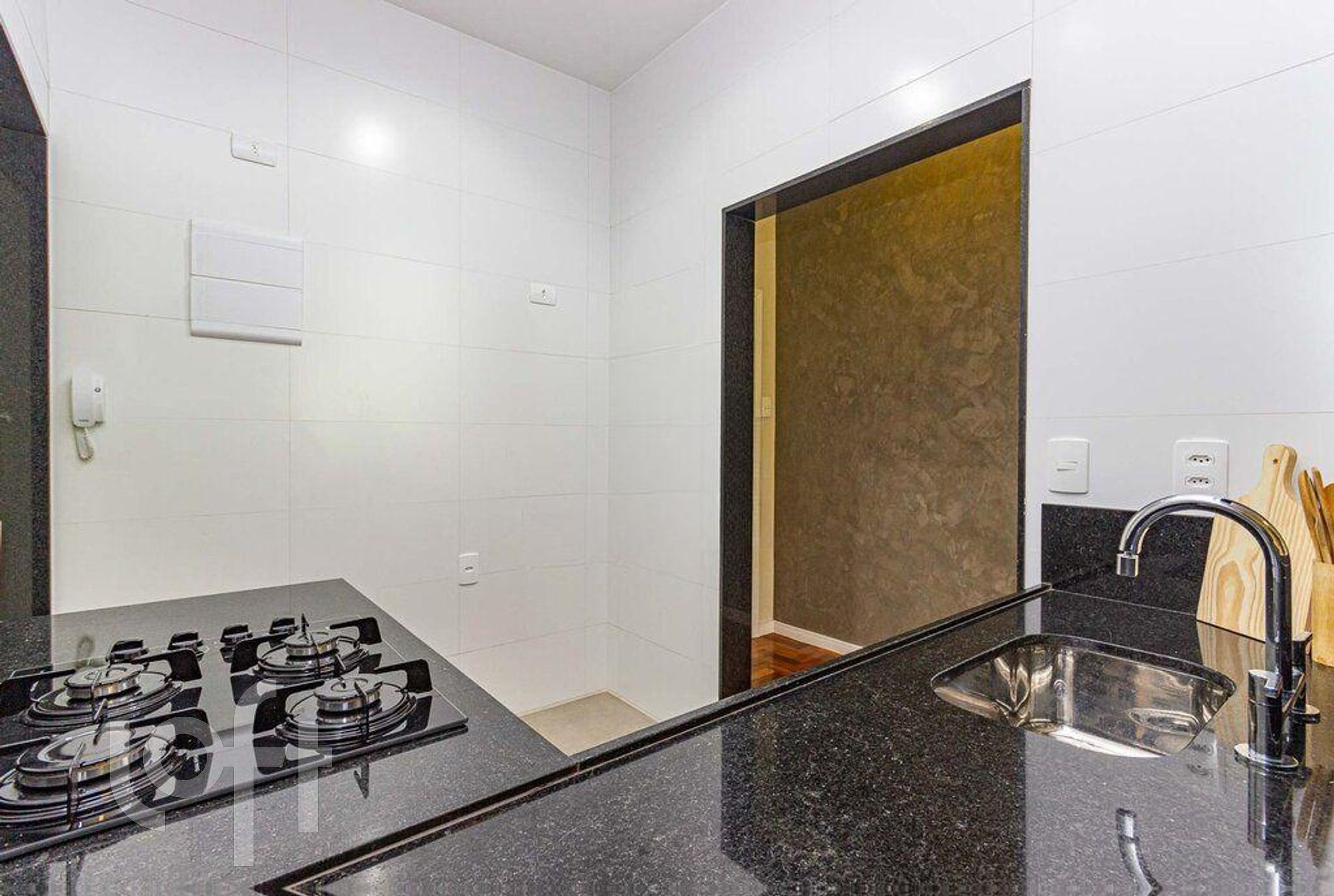 Apartamento à venda com 2 quartos, 77m² - Foto 25