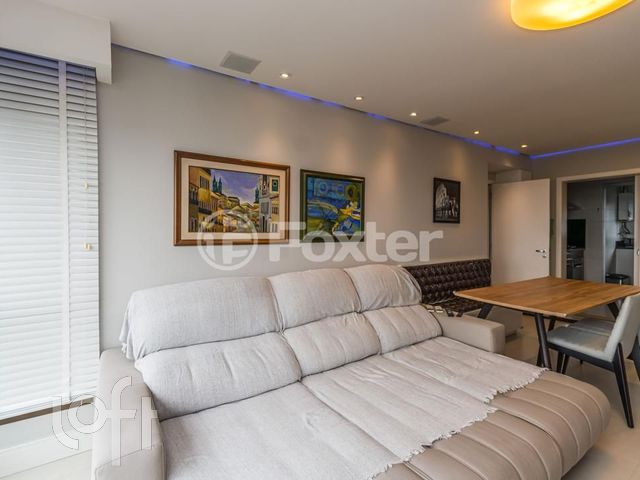 Apartamento com 105m², 3 dormitórios, 1 suíte, 2 vagas, Rio Branco em Porto Alegre