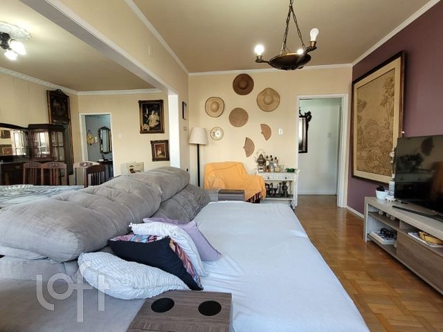 Apartamento com 107m², 3 dormitórios, 2 vagas, Três Figueiras em Porto Alegre